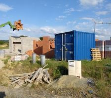 Tranquille les voisins... Stockage sur mon terrain