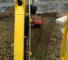 Mise en place des r&eacute;seaux et de la pompe de relevage...