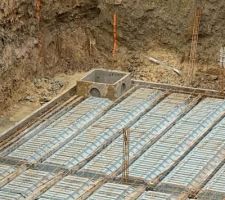 Hourdis, ferraillage et regard pour pompe de refoulement