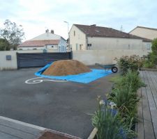 Livraison de sable de plage pour aire de détente enfants