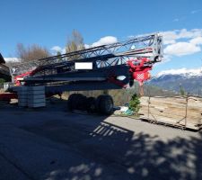 La grue est enfin posée ! - CC-BY-NC-SA