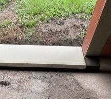 Pose des appuis et seuils 
SEUILS TOUS MAL POS&Eacute;S