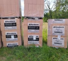 Briques pour les murs de la maison