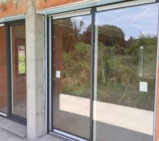 Les baies vitrées sont posées