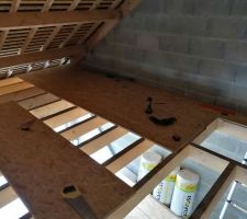 Aménagement du dessus du garage pour du futur stockage