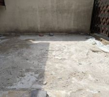 La dalle de compression au dessus du garage (avec une pente n&eacute;gative)