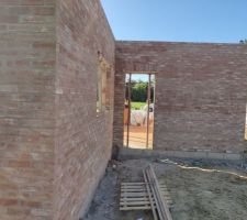 Cuisine (gauche) / Garage (droite)