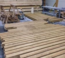 Peinture des bois du plancher - CC-BY-NC-SA