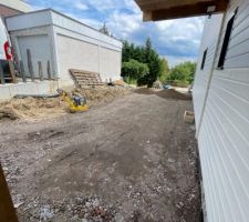 Terrassement de la dalle de l'extension
