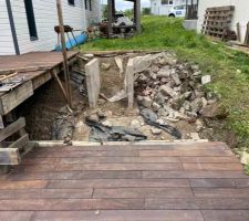 Cabanon de piscine enlev&eacute;