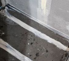 Wedi surtous les c&ocirc;t&eacute;s et en dessous du receveur