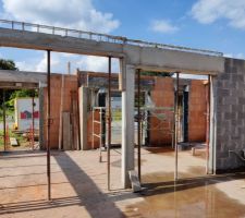 Vue vers s&eacute;jour - entr&eacute;e