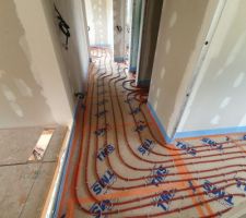 Pose du plancher chauffant à l'étage