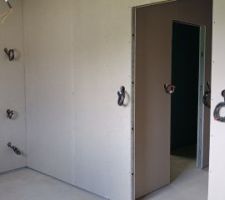Chambre 1 avec dressing et SdB