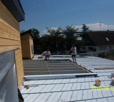 Finition des capots d'étanchéité