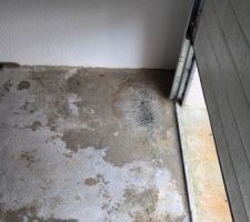 Dalle garage, laitance et cailloux