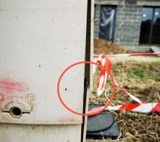 29 02 2024 Boitier Enedis retrouvé cassé / sera remplacé rapidement par ENEDIS