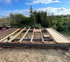 Toiture de l'abri de jardin et prolongation de la terrasse