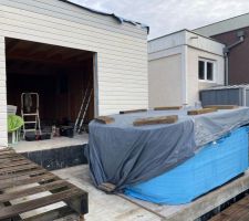 Le jacuzzi à sa place