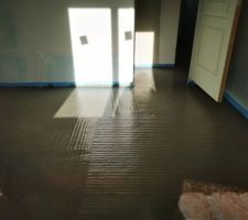 26 09 2024 1ère chape coulée sur la dalle avant installation du plancher chauffant