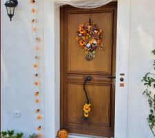 Décoration d'halloween pour porte d'entrée