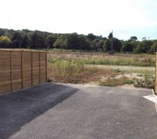 Notre entr&eacute;e avec places  de jour , bois etc...
communes &agrave; tous les lots