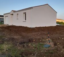 Le terrassier à commencé