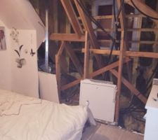 Depoillage des mur pour démonter l anciennes structure