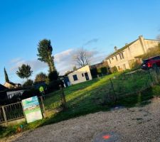 Ouverture chantier implantation et terrassement sois le soleil