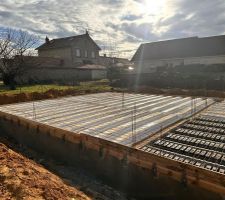 Élévation du vide sanitaire et pose des hourdis