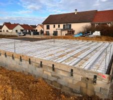 Élévation du vide sanitaire et pose des hourdis