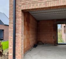 Descente de goutti&egrave;re zinc