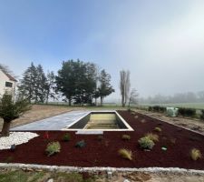 Aménagement autour de la piscine