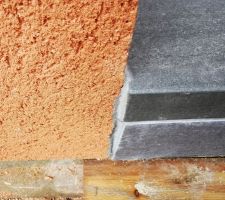 Seuil porte entr&eacute;e