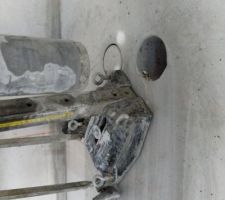 Carottage b&eacute;ton de 9 trous - CC-BY-NC-SA