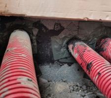 Etanch&eacute;it&eacute; des nouveaux trous dus au carottage, un peu moins fiers du r&eacute;sultat - CC-BY-NC-SA