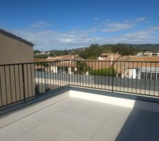 Terrasse R+1 (attenante &agrave; la chambre parentale)