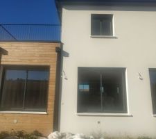 Ext&eacute;rieur - suite parentale + pi&egrave;ce de vie 11m de baie vitr&eacute;es-