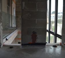 Coulage de la chape fluide à base ciment