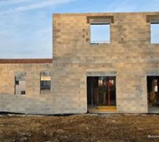 Vue depuis l'arri&egrave;re du terrain