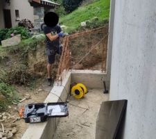 Meulage de la ferraille qui d&eacute;passe - CC-BY-NC-SA