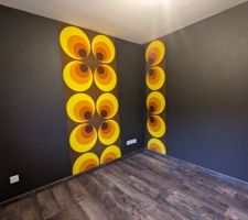 Pose du parquet et peinture + tapisserie ann&eacute;e 70 dans le bureau