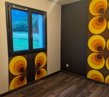 Pose du parquet et peinture + tapisserie ann&eacute;e 70 dans le bureau