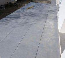 Préparation/réalisation terrasse de dalles sur plots