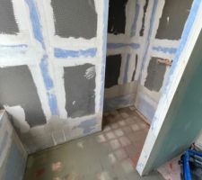 Salle de douche, tomettes