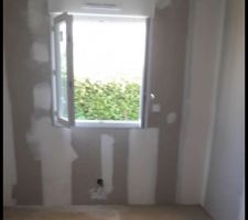 Notre chambre au debut elle ne sera pas tres grand 11 MC , pour apres s'agrandir dans l'avenir , pour avoir salle de bain , dresing et chambre , une fois finie fera 41 MC , tout finie .
