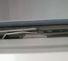 Mecanisme osscilo battant porte fenetre
