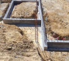 Coulage à la bétonnière et seau...ca se fait, un peu physique mais c'est bon pour la santé !!!!