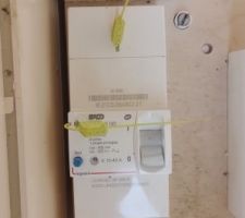 Coffret provisoire de chantier pour le raccordement du terrain au réseau public