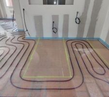 Isolant + réseau PER BAO pour plancher chauffant